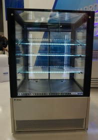 Кондитерская витрина Elegia Quadro 850